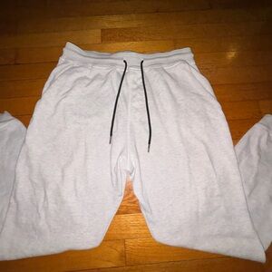Kenneth Cole-Light grey joggers size L.